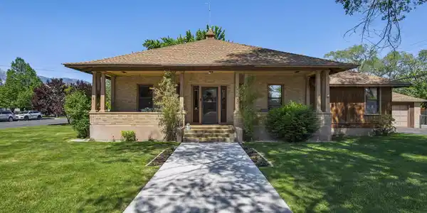 1604 6th Street