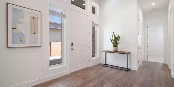 Image 3: 70-web-or-mls-11031 Copper Staged-5