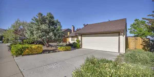 3846 Belvedere