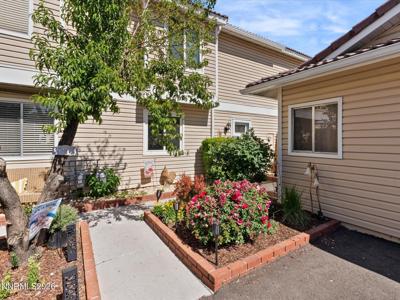 1122 Bradley Square