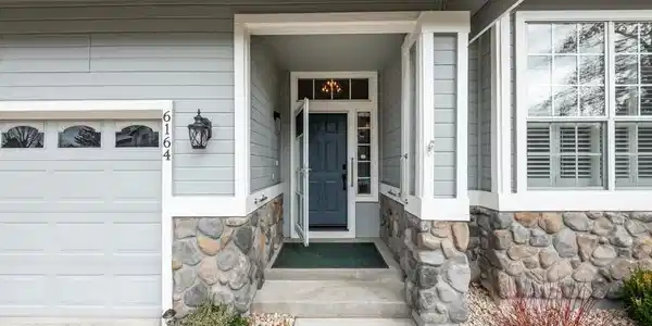 6164 Carriage House Way