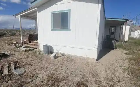 Image 3: 3