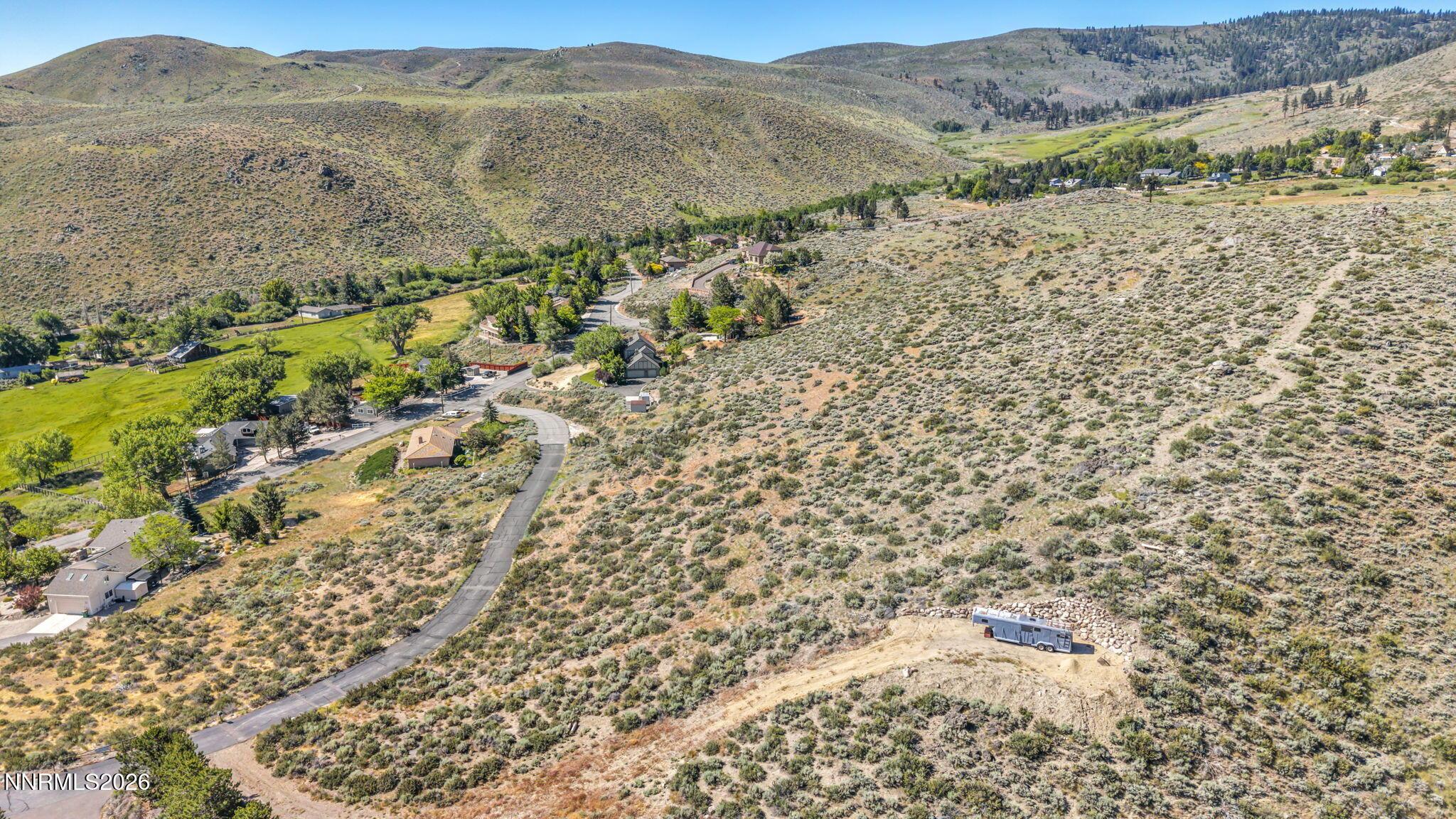 Image 3: 4-web-or-mls-18-knoll-dr