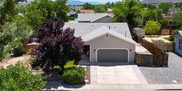1320 Longspur Way