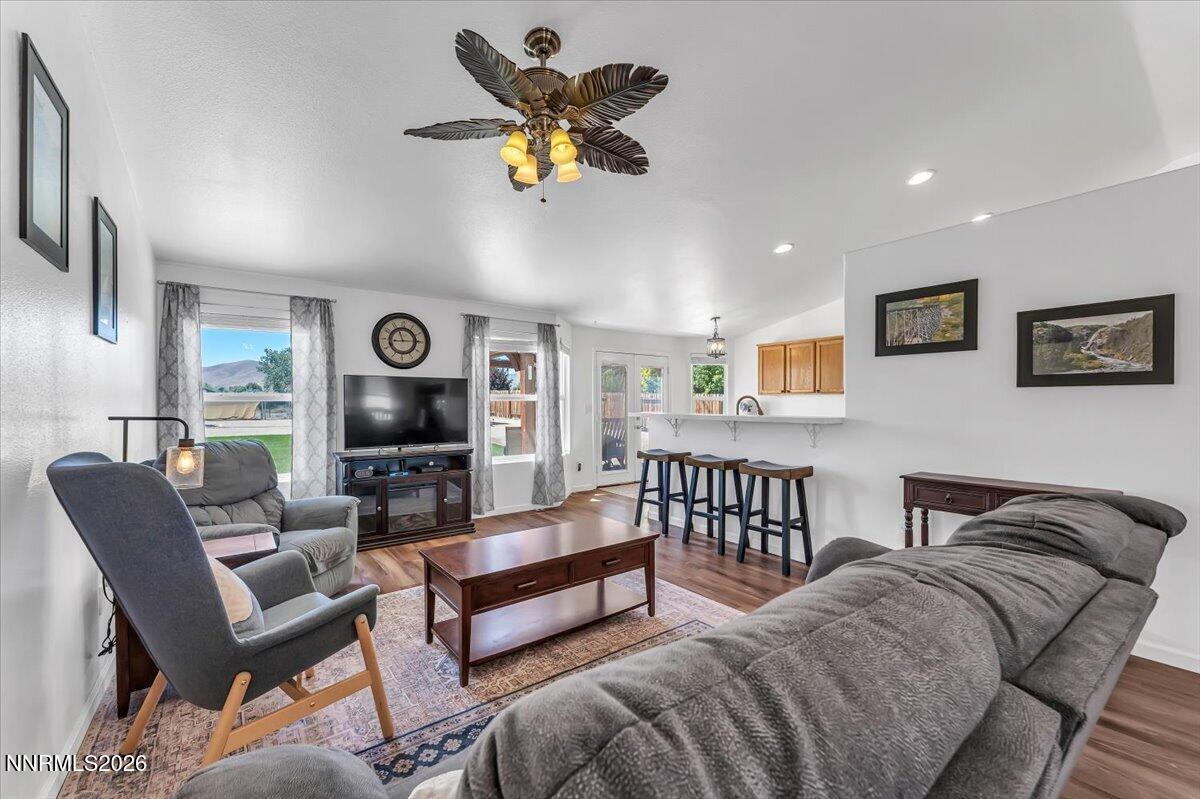Image 4: 06-133 Shadow Mountain Dr Fernley NV 894