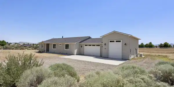 390 Angelina Circle