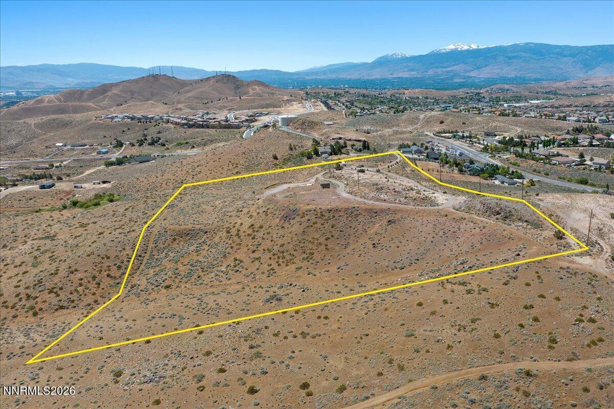 Image 3: Overview