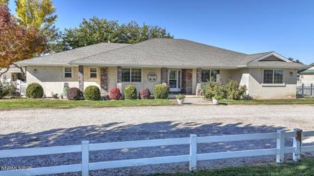1972 Strasdin Lane