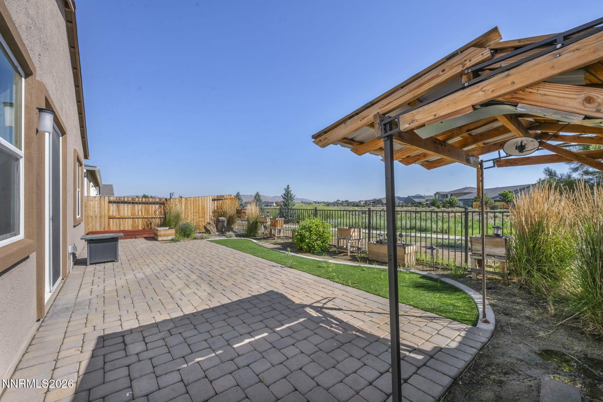 Image 3: 7-web-or-mls-7854-hoback-dr