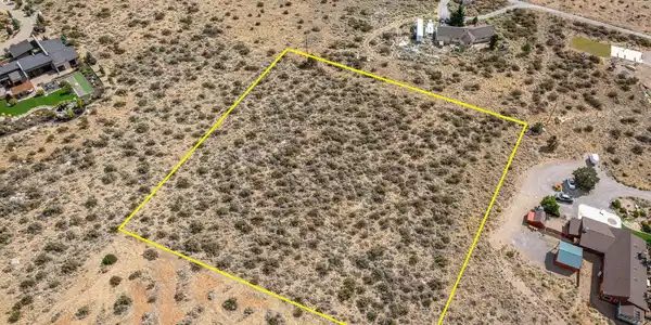 Image 3: 7-web-or-mls-DJI_20260903065206_0579_D