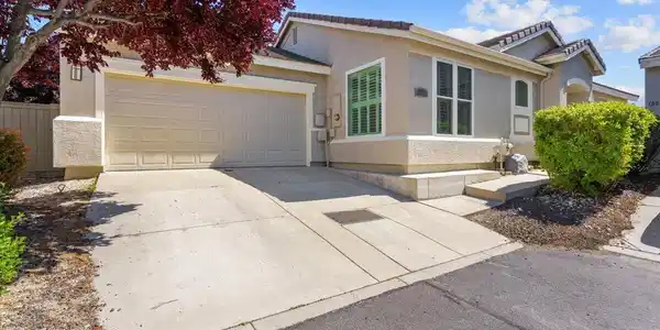 10518 Iron Point Circle