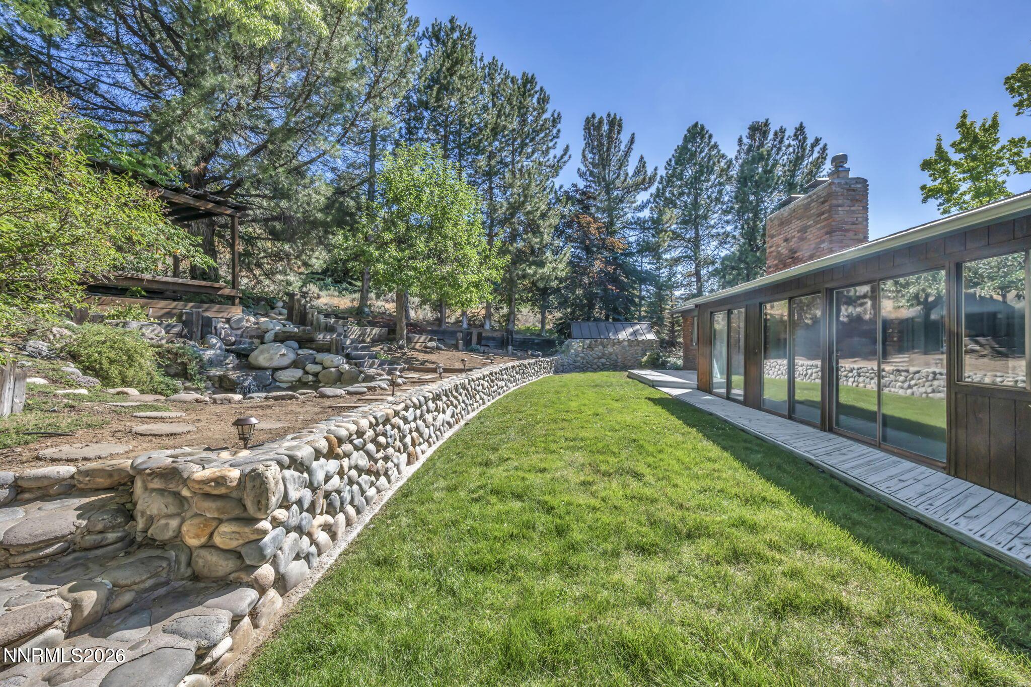 Image 4: 19-web-or-mls-3490-w-plumb-ln