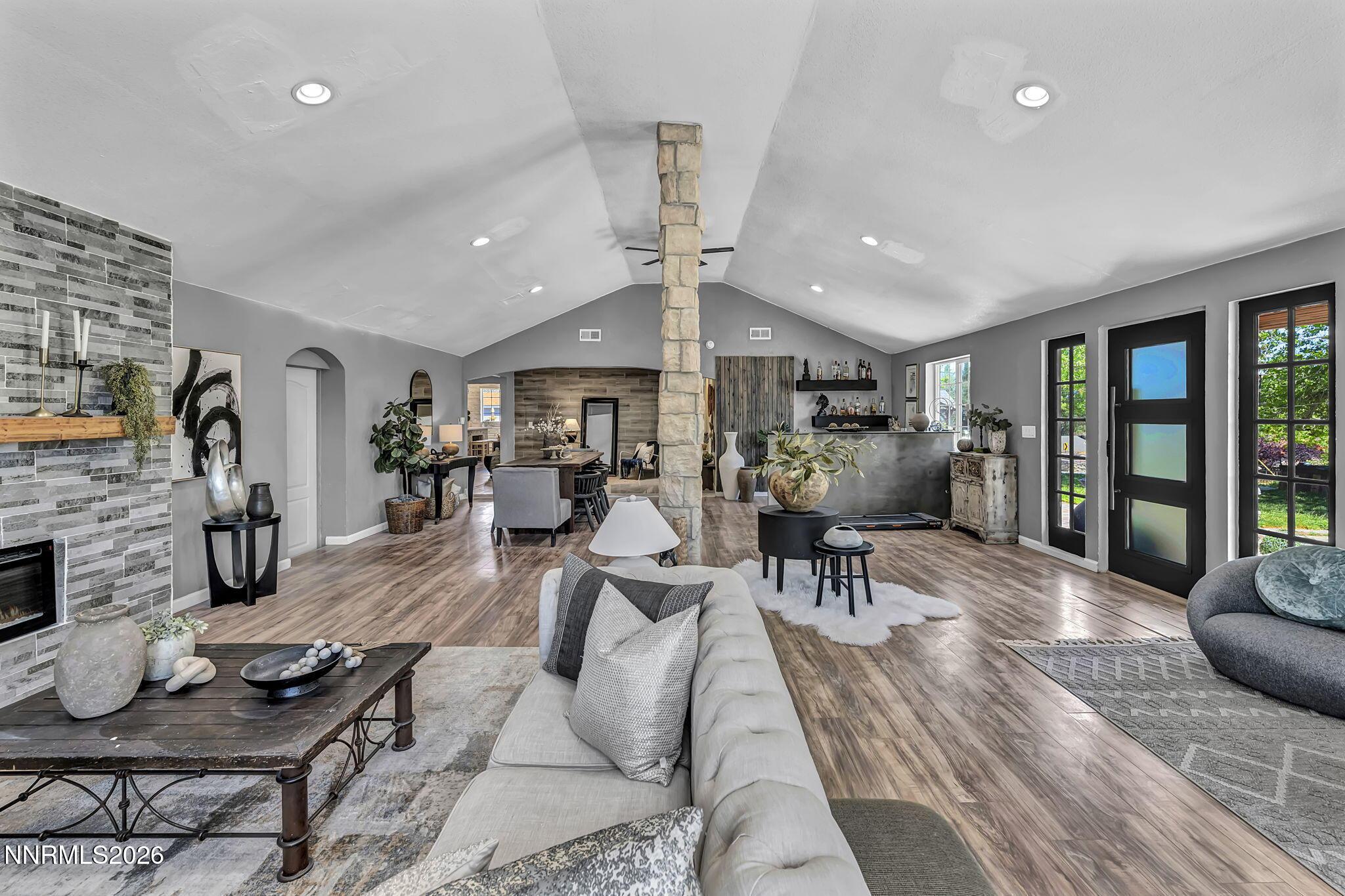 Image 3: 53-web-or-mls-1875-spanish-springs-rd