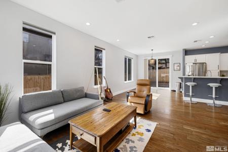1585 Foster Drive