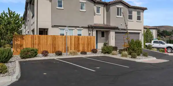 Image 4: 03-2105 Altamira Dr-102