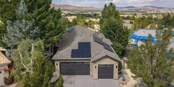 Image 4: 5-web-or-mls-DJI_20260917142954_0095_D