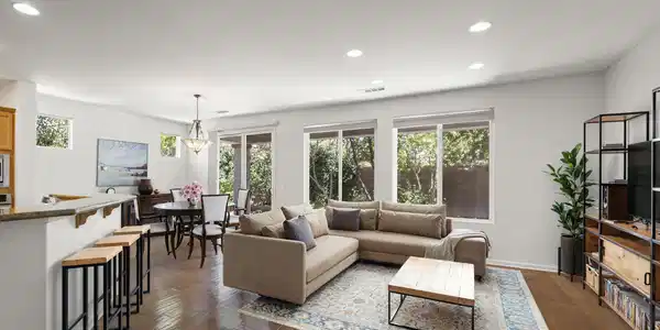 Image 3: orchard park decorated great room