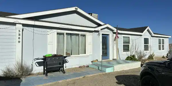 3250 E 4th Street