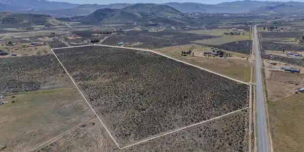 Image 3: Redrock-5 Property Lines