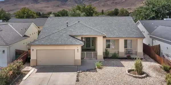 Image 2: 25-web-or-mls-25