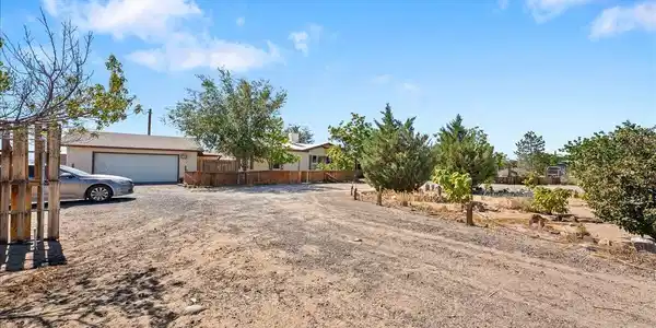 Image 2: 01-1475 Banner Ave Silver Springs NV 894