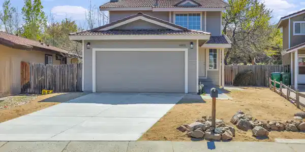6850 Forsythia Way