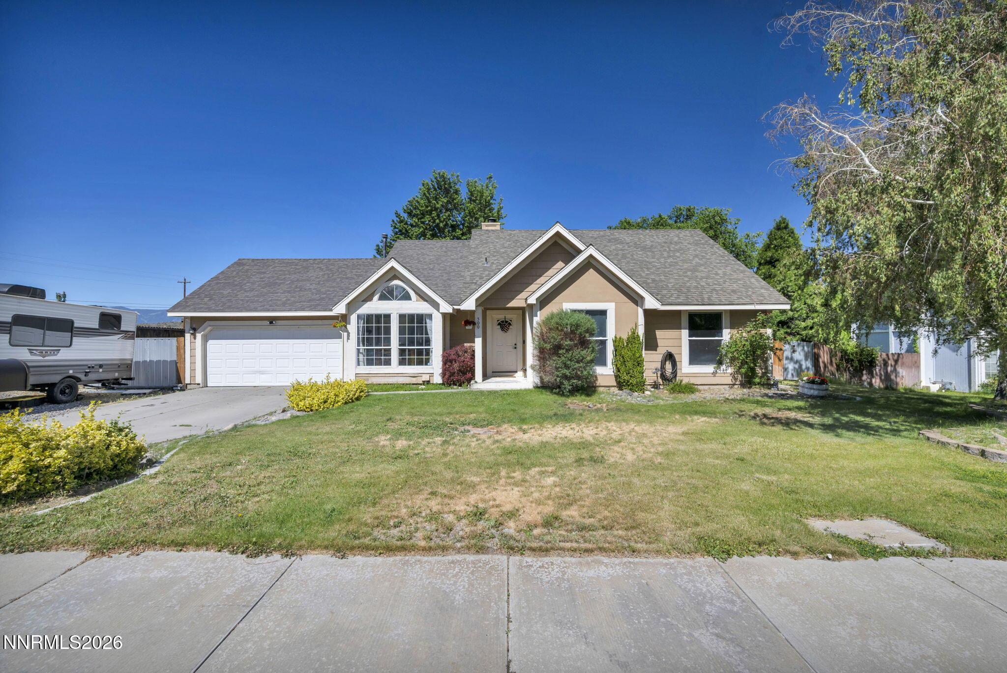Image 2: 2-web-or-mls-500-cambridge-ct