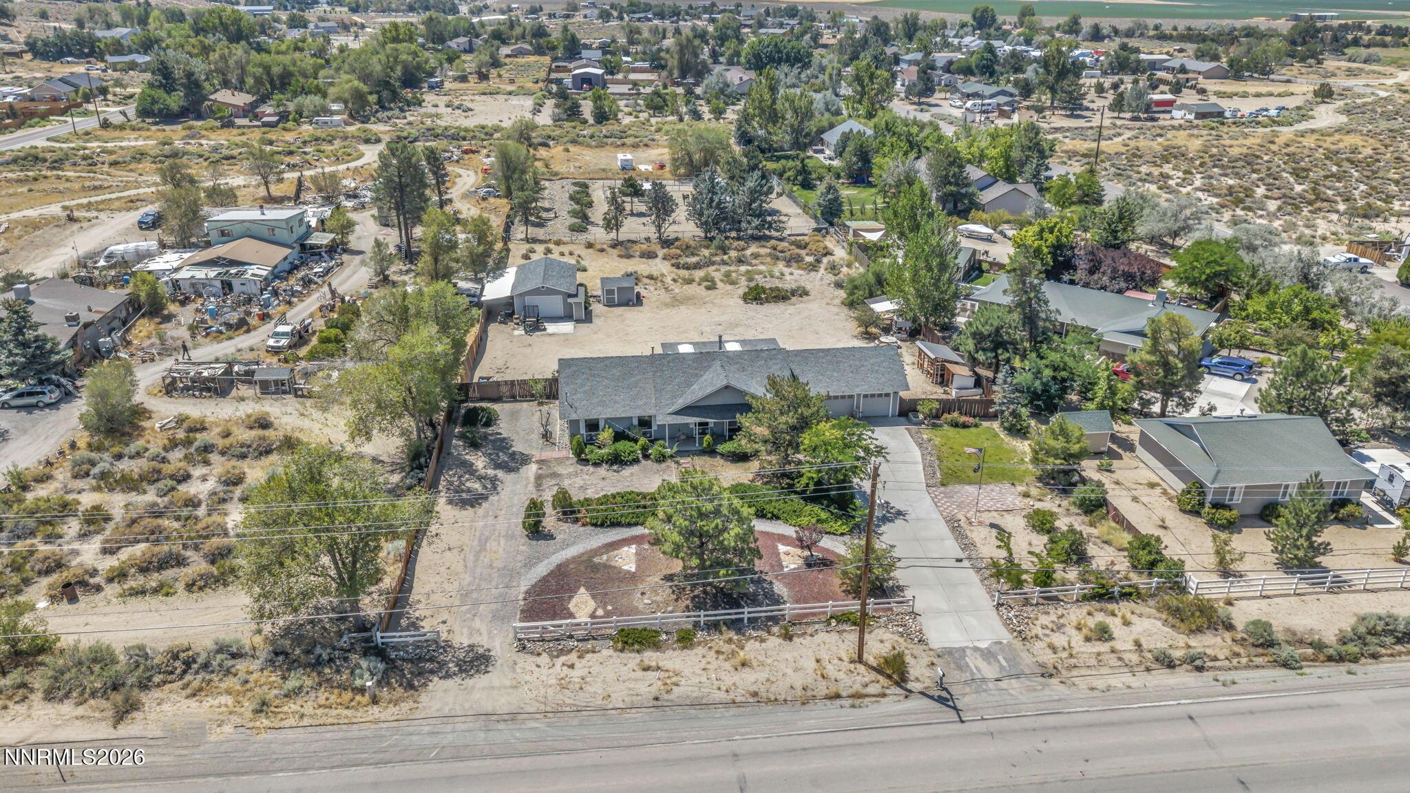 Image 4: 38-web-or-mls-1641-johnson-ln