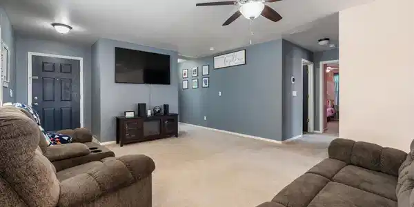 Image 2: Living Room