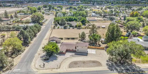 Image 4: 49-web-or-mls-919-arrowhead-dr