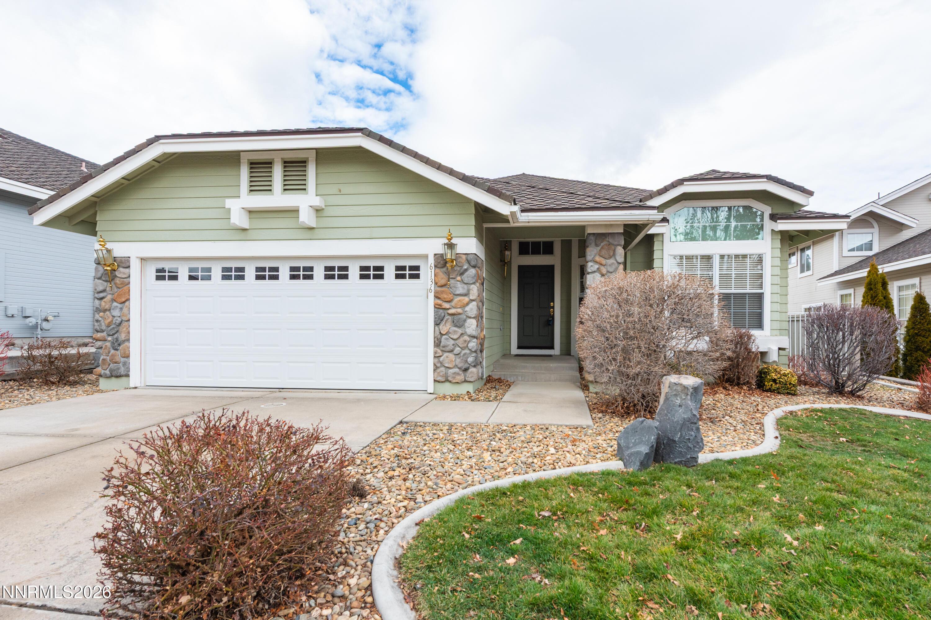 Image 3: 6136 Wycliffe Cir-4