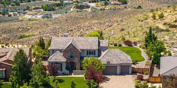 Image 3: 4-web-or-mls-DJI_20260602075309_0292_D