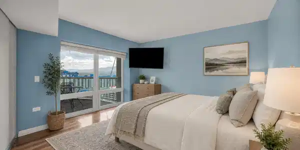 Image 4: Primary Bedroom