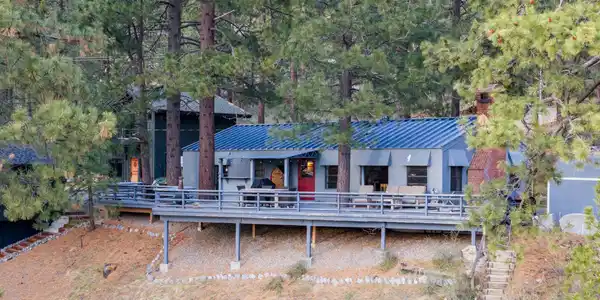 Image 3: Cabin As-is
