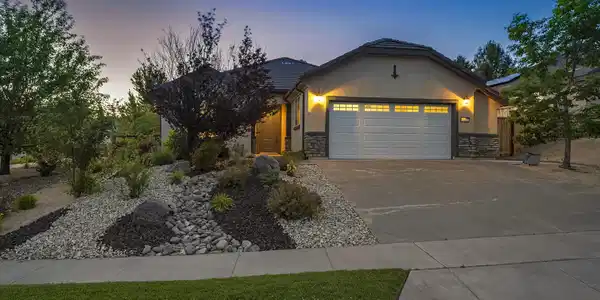 1405 Orchard Park Trail