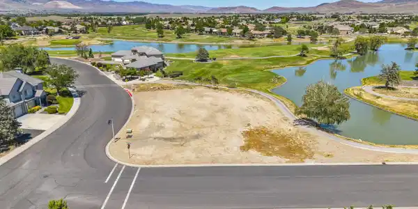 Image 2: 3-web-or-mls-366-bayhill-cir