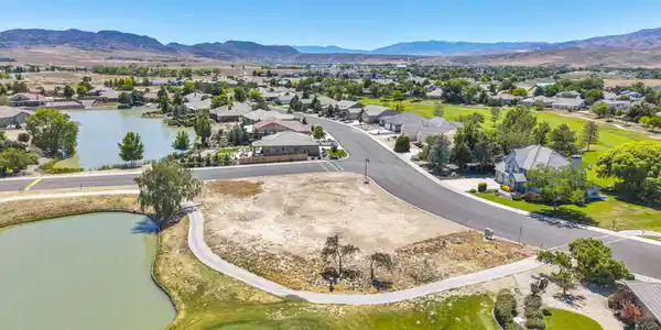 Image 3: 6-web-or-mls-366-bayhill-cir