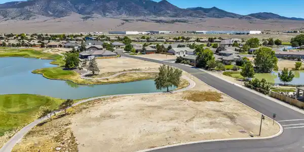 Image 4: 9-web-or-mls-366-bayhill-cir