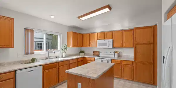 Image 2: 09-6904 Brahms Dr-108