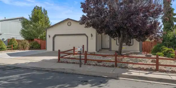 Image 4: 01-6904 Brahms Dr-100