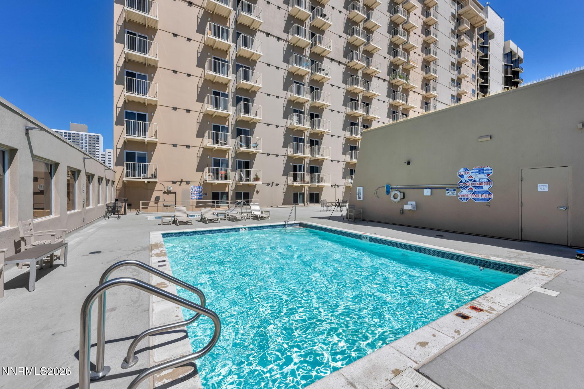 Image 3: 7-web-or-mls-200-w-2nd-st-apt-1103