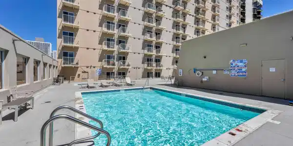 Image 3: 7-web-or-mls-200-w-2nd-st-apt-1103