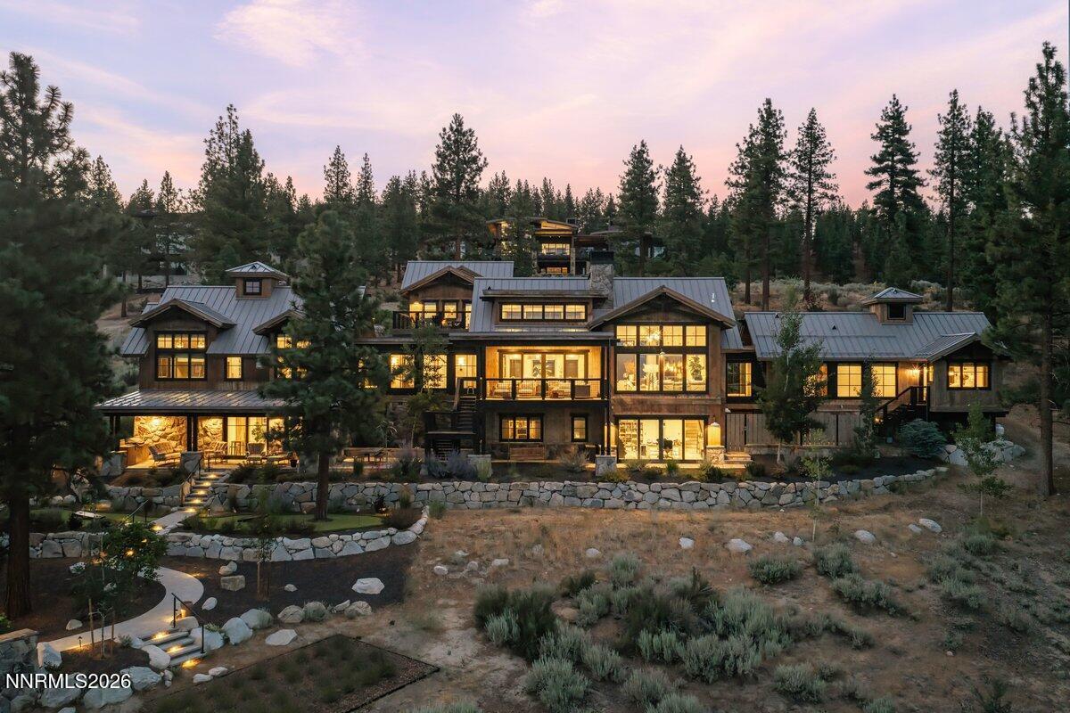 Image 3: Spectacular Setting