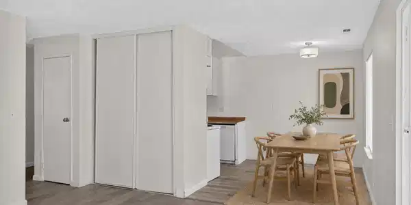Image 3: DSC02333#staging