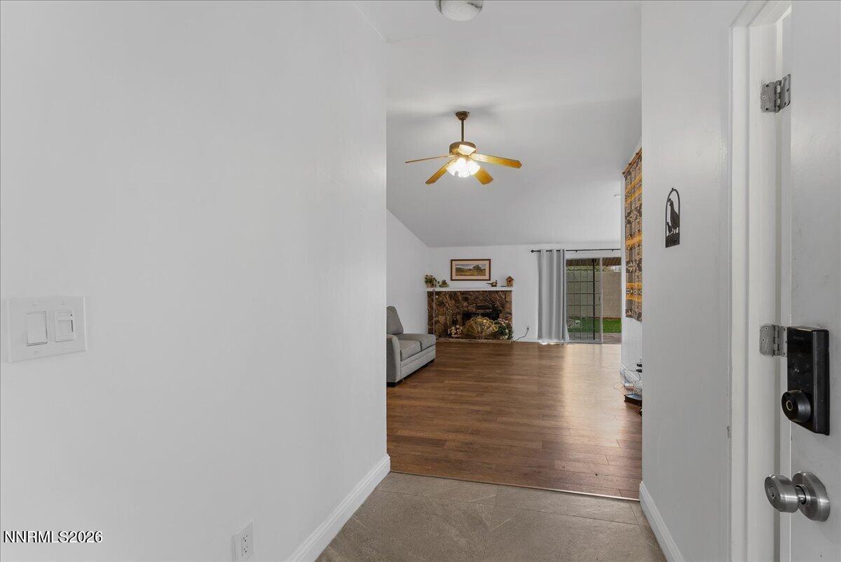 Image 4: 04-4730 Spring Dr Reno NV 89502 (1 of 35