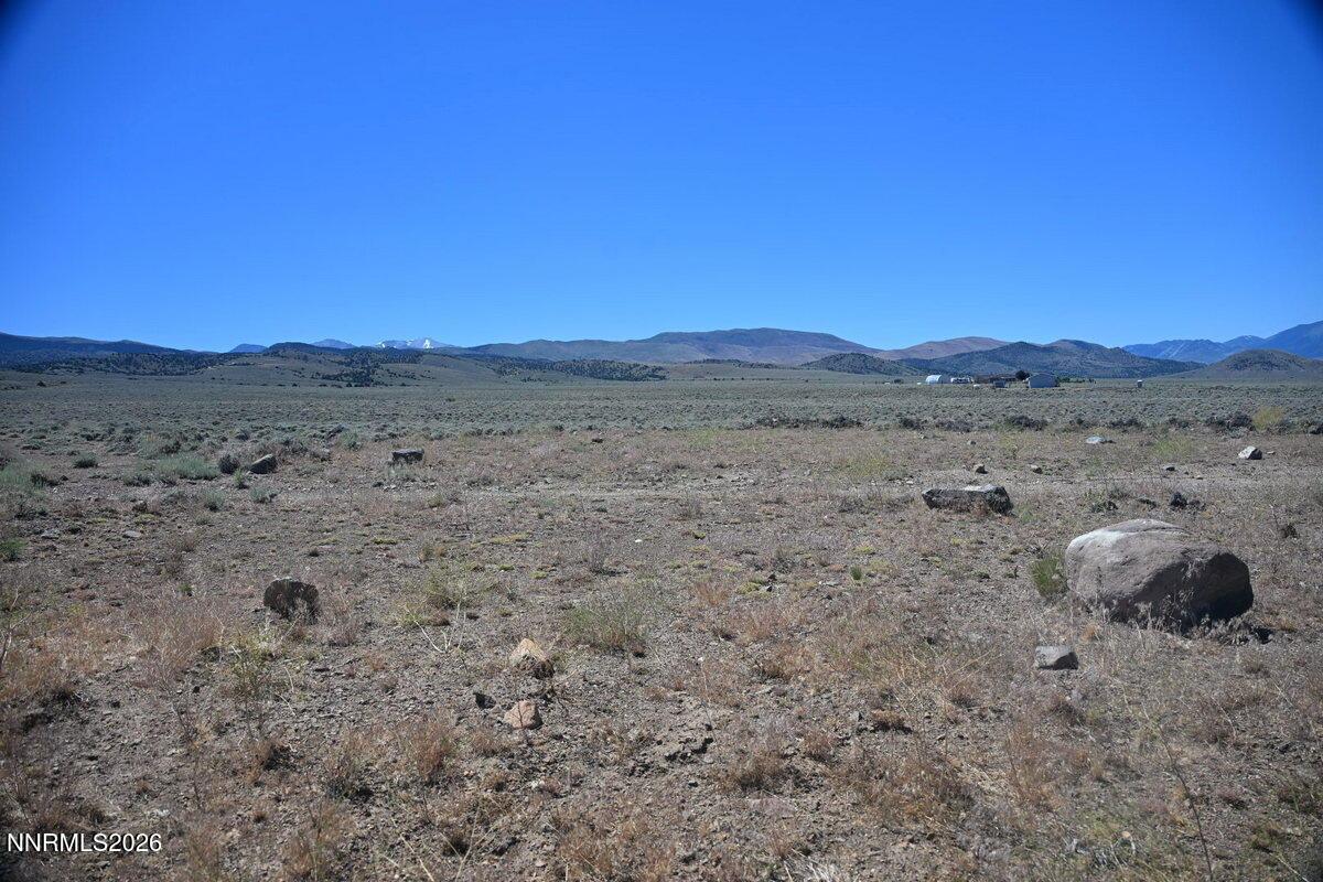 Image 3: agrillo south w rock