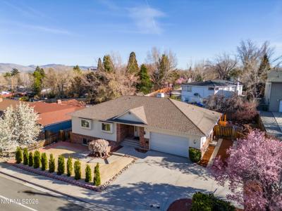 474 W Plumb Lane