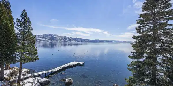 475 Lakeshore Boulevard