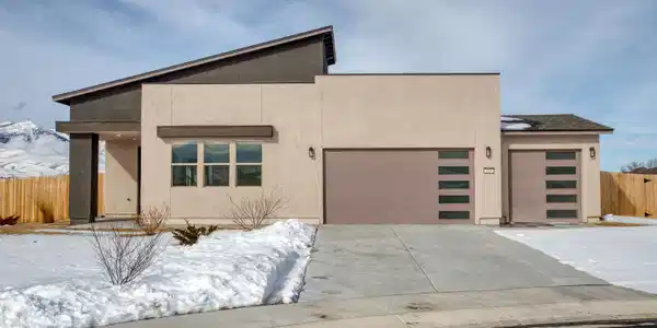 815 N Thunder Butte Court
