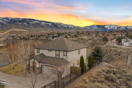 1091 Crown View Drive